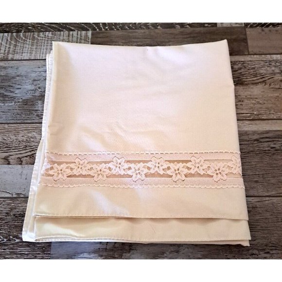 VTG Square Tablecloth Ivory Off White W Pink Lace Trim Elegant Shabby Chic 52"